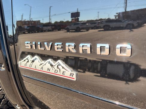 Used 2018 Chevrolet Silverado 1500 LT w/ All Star Edition AWD/4WD image 10