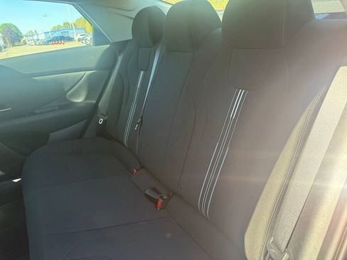Used 2023 Hyundai Elantra SEL w/ Convenience Package FWD image 19