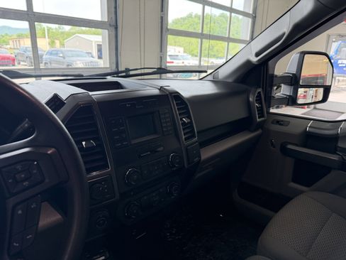 Used 2017 Ford F150 XLT w/ XTR Package AWD/4WD image 11