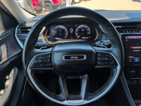 Used 2021 Jeep Grand Cherokee L Limited AWD/4WD image 19