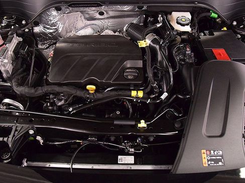 New 2025 Chevrolet Trax ACTIV w/ Driver Confidence Package image 34