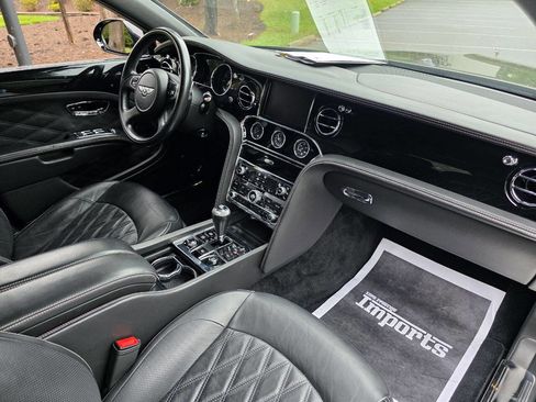 Used 2017 Bentley Mulsanne RWD image 67