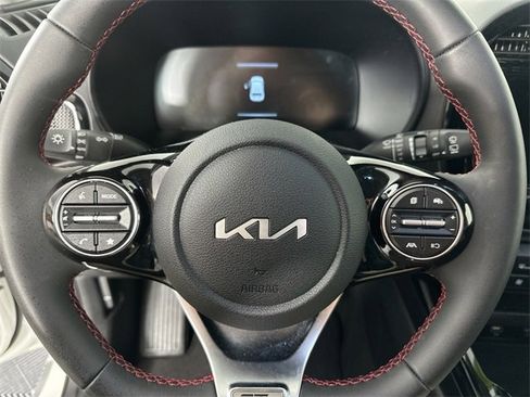 Used 2025 Kia Soul GT-Line image 21