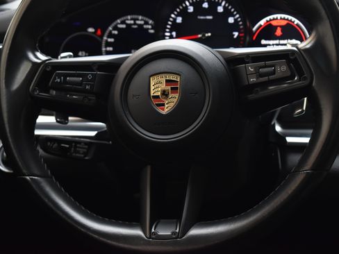 Used 2023 Porsche Panamera 4 Platinum Edition AWD/4WD image 33