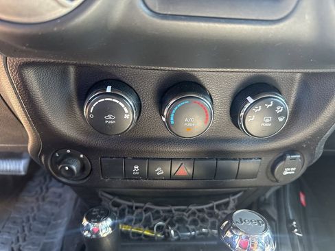 Used 2016 Jeep Wrangler Unlimited Sport w/ Quick Order Package 24S image 17