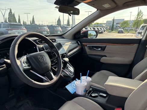 Used 2018 Honda CR-V EX image 4