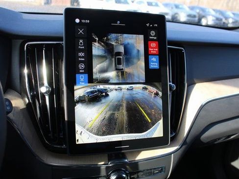 New 2026 Volvo XC60 B5 Plus w/ Protection Package Premier image 21