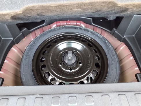 Used 2019 GMC Terrain SLT w/ Preferred Package image 32