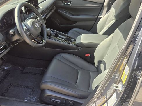 Used 2023 Honda Accord EX-L image 8