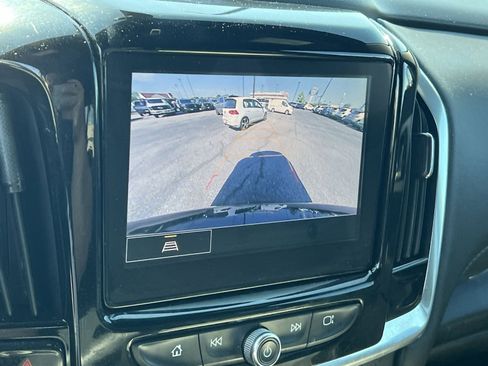 Used 2023 Chevrolet Traverse LT AWD/4WD image 27