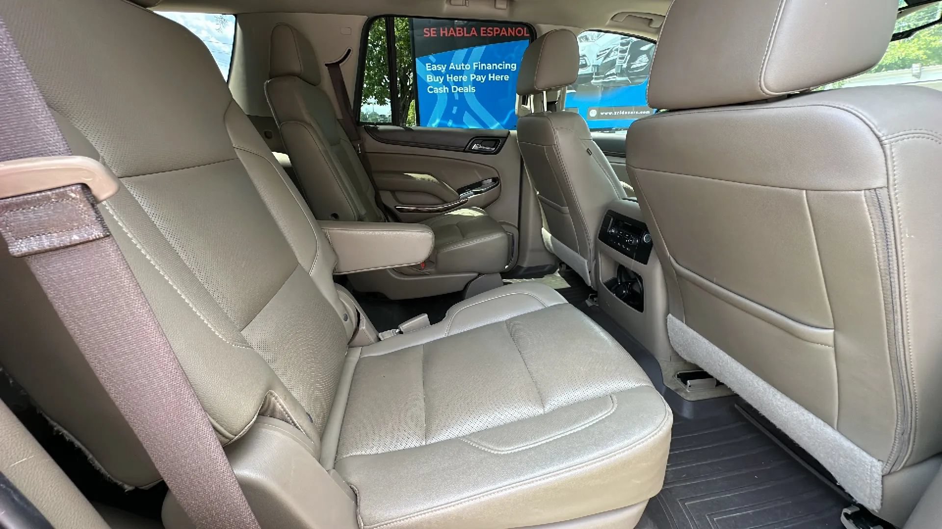 Used 2018 GMC Yukon SLT w/ Open Road Package AWD/4WD image 28