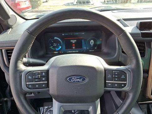 Used 2024 Ford F150 Lightning Lariat image 23