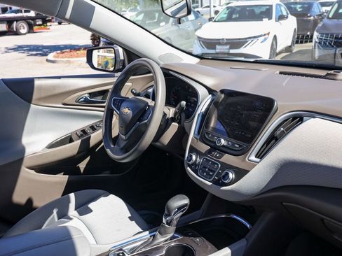 Used 2024 Chevrolet Malibu LT image 19