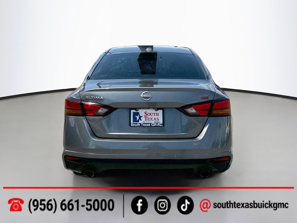 Used 2023 Nissan Altima 2.5 SR FWD image 7
