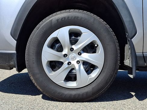 Certified 2023 Toyota RAV4 LE AWD/4WD image 10
