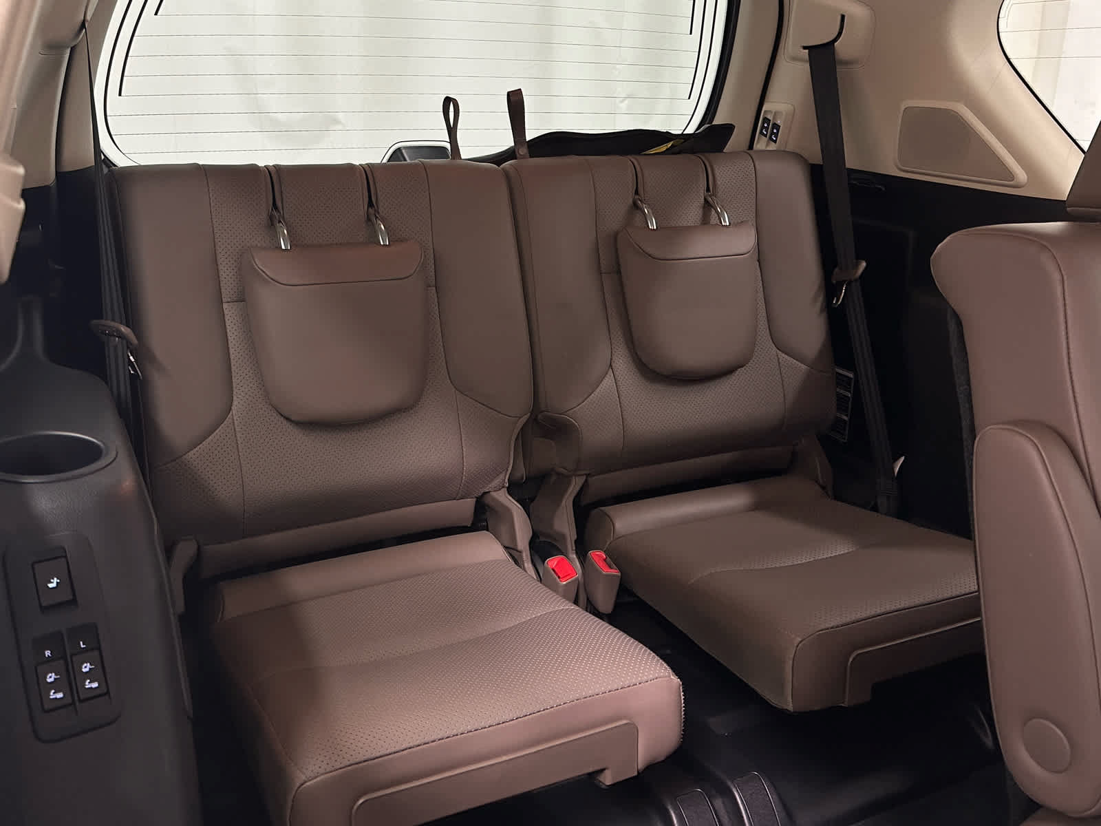 Used 2022 Lexus GX 460 Luxury w/ Sport Design Package AWD/4WD image 24