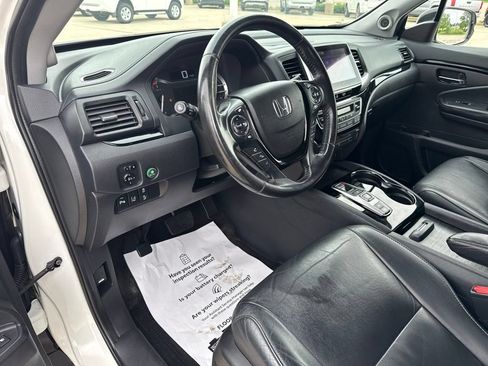Used 2018 Honda Pilot Touring image 8