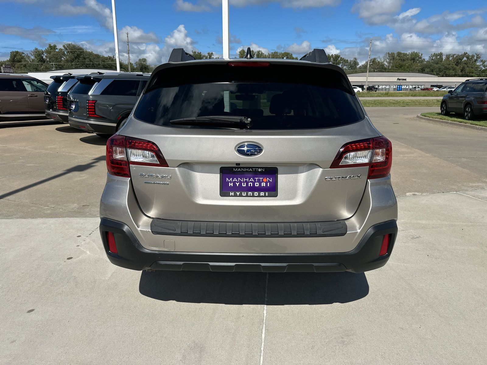Used 2018 Subaru Outback 2.5i Premium AWD/4WD image 14