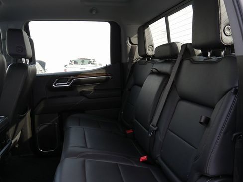 Used 2024 Chevrolet Silverado 1500 LT Trail Boss image 28