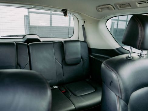 Used 2017 Nissan Armada Platinum image 14