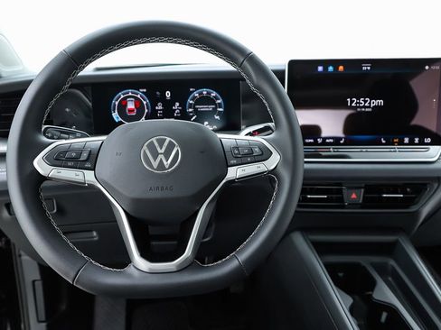New 2026 Volkswagen Tiguan SE image 20