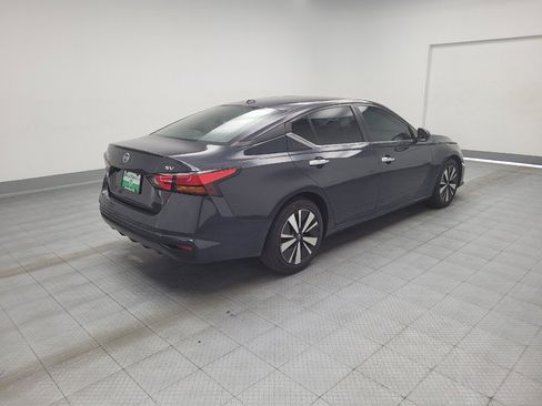 Used 2022 Nissan Altima 2.5 SV FWD image 9