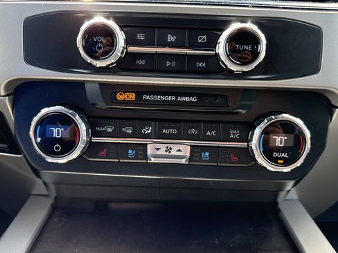 Used 2022 Ford F250 Lariat w/ Lariat Value Package AWD/4WD image 23