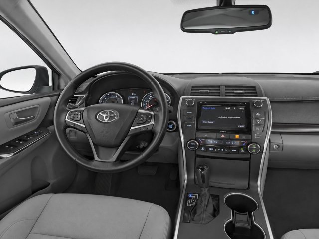 Used 2016 Toyota Camry XLE w/ Moonroof Package FWD image 22
