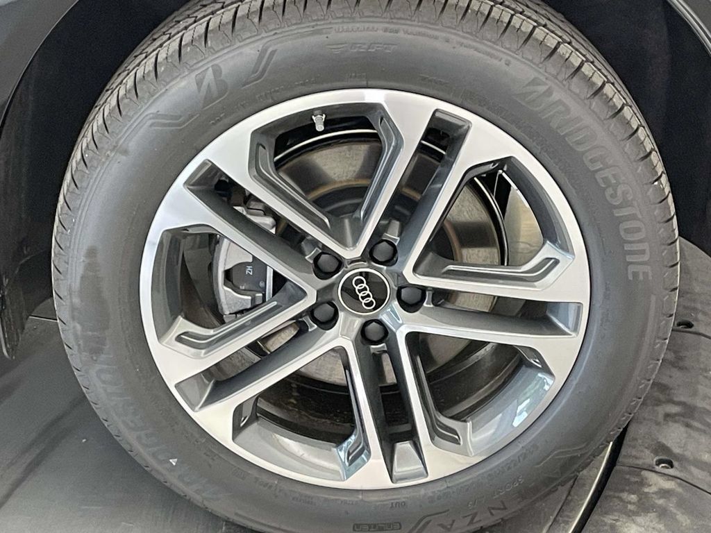 New 2026 Audi Q5 Premium Plus AWD/4WD image 12