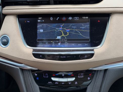 Used 2018 Cadillac XT5 Platinum AWD/4WD image 10