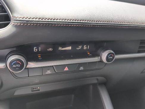 Used 2020 MAZDA MAZDA3 Sedan w/ Select Package FWD image 18