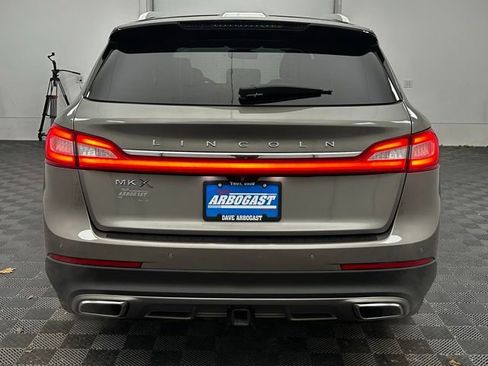 Used 2016 Lincoln MKX Select w/ Select Plus Package image 17