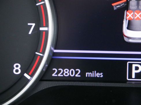 Used 2025 Nissan Sentra SV FWD image 16