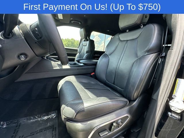 Used 2024 Jeep Wagoneer Series III AWD/4WD image 19