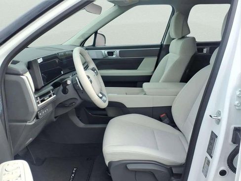 New 2026 Hyundai Santa Fe SE FWD image 9