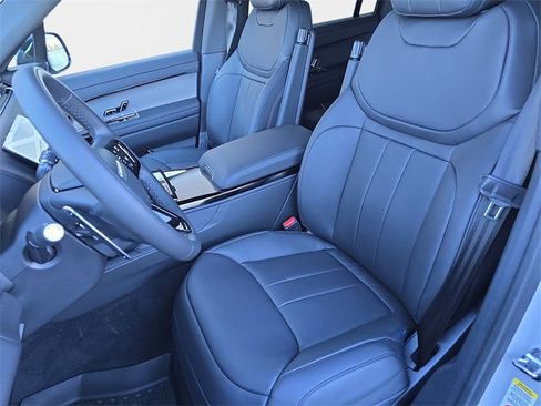 New 2025 Land Rover Range Rover Sport Dynamic SE image 10