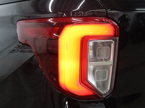 Used 2022 Ford Explorer ST w/ Equipment Group 401A AWD/4WD image 11
