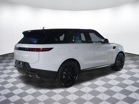 New 2026 Land Rover Range Rover Sport SE AWD/4WD image 5