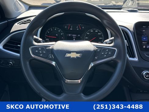 Used 2024 Chevrolet Malibu LT image 18