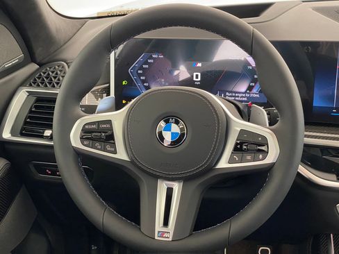 New 2026 BMW X7 M60i w/ Executive Package image 16