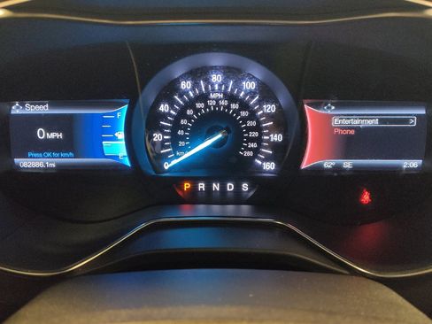 Used 2017 Ford Fusion SE w/ Fusion SE Technology Package image 23