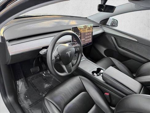 Used 2023 Tesla Model Y Long Range image 12