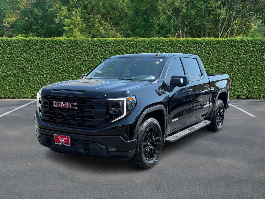 Used 2025 GMC Sierra 1500 Elevation w/ Elevation Premium Package AWD/4WD image 8