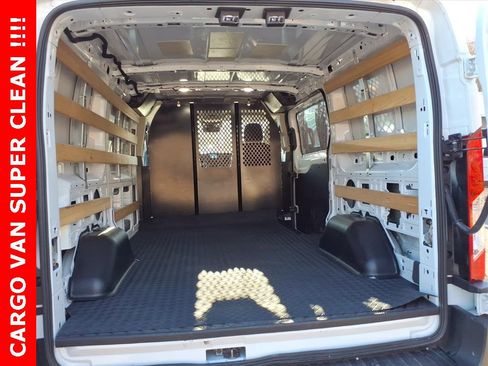 Used 2024 Ford Transit 250 Low Roof w/ Exterior Upgrade Package image 12