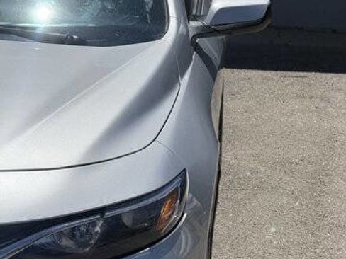 Used 2020 Chevrolet Malibu LT FWD image 25