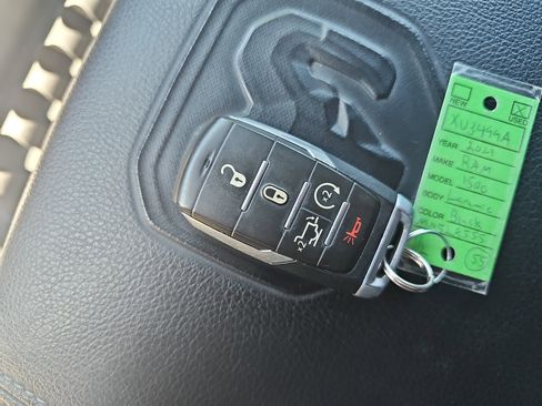 Used 2021 RAM 1500 Laramie w/ Sport Appearance Package AWD/4WD image 28