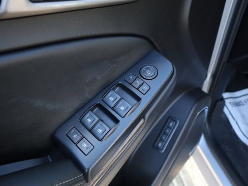 Used 2018 GMC Yukon Denali w/ Denali Ultimate Package image 22