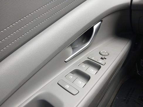 Used 2023 Hyundai Elantra Blue image 20