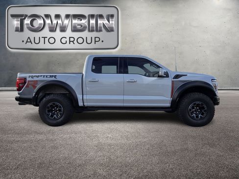 Used 2025 Ford F150 Raptor w/ Equipment Group 803A Raptor R AWD/4WD image 3