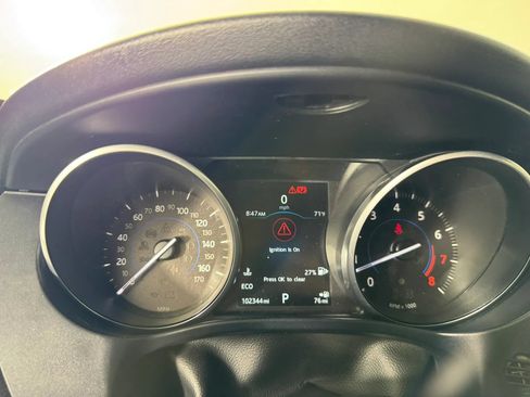 Used 2017 Jaguar F-PACE Premium AWD/4WD image 13